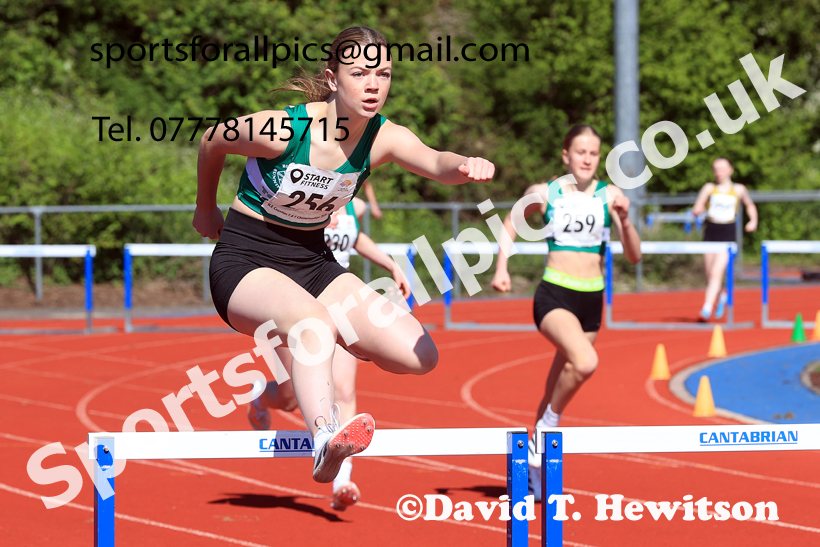 Hurdles, 2026 North Eastern Track and Field Champs, Shildon, County Durham. Photo: David T. Hewitson/Sports for All Pics